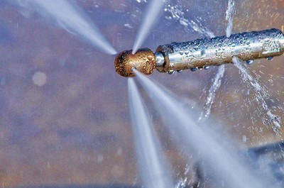 Công nghệ làm sạch bằng tia nước áp lực cao